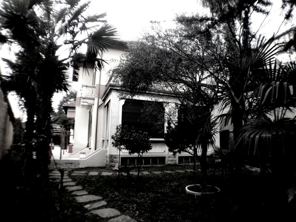 Villa Russo B&B Tradate Exterior foto